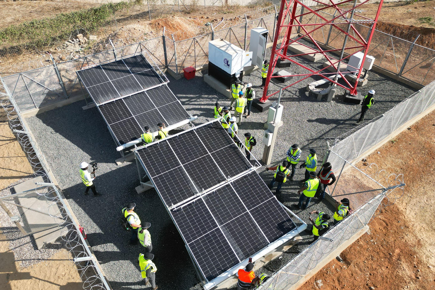 Helios Towers hybrid power system site